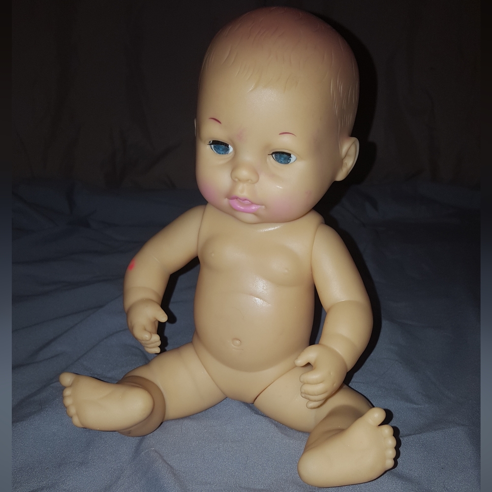 1989 Vintage 11" Cititoy Sleepy Eye Baby Doll Toy